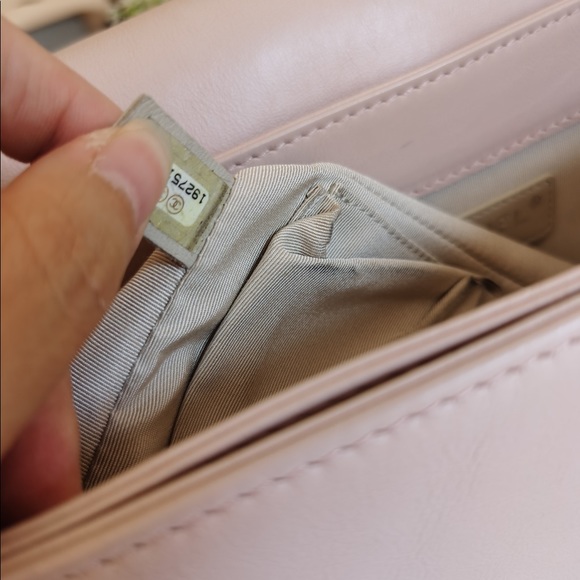 💥MAY Month End SALE in store! Chanel calfskin boy bag light pink - Picture 11 of 12
